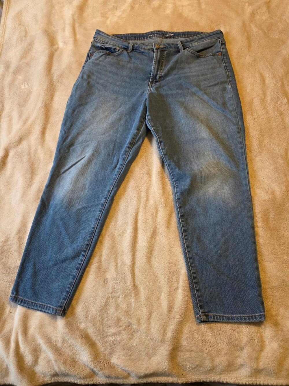 Old Navy OG Straight High Rise Built In Warm Jeans Size 16